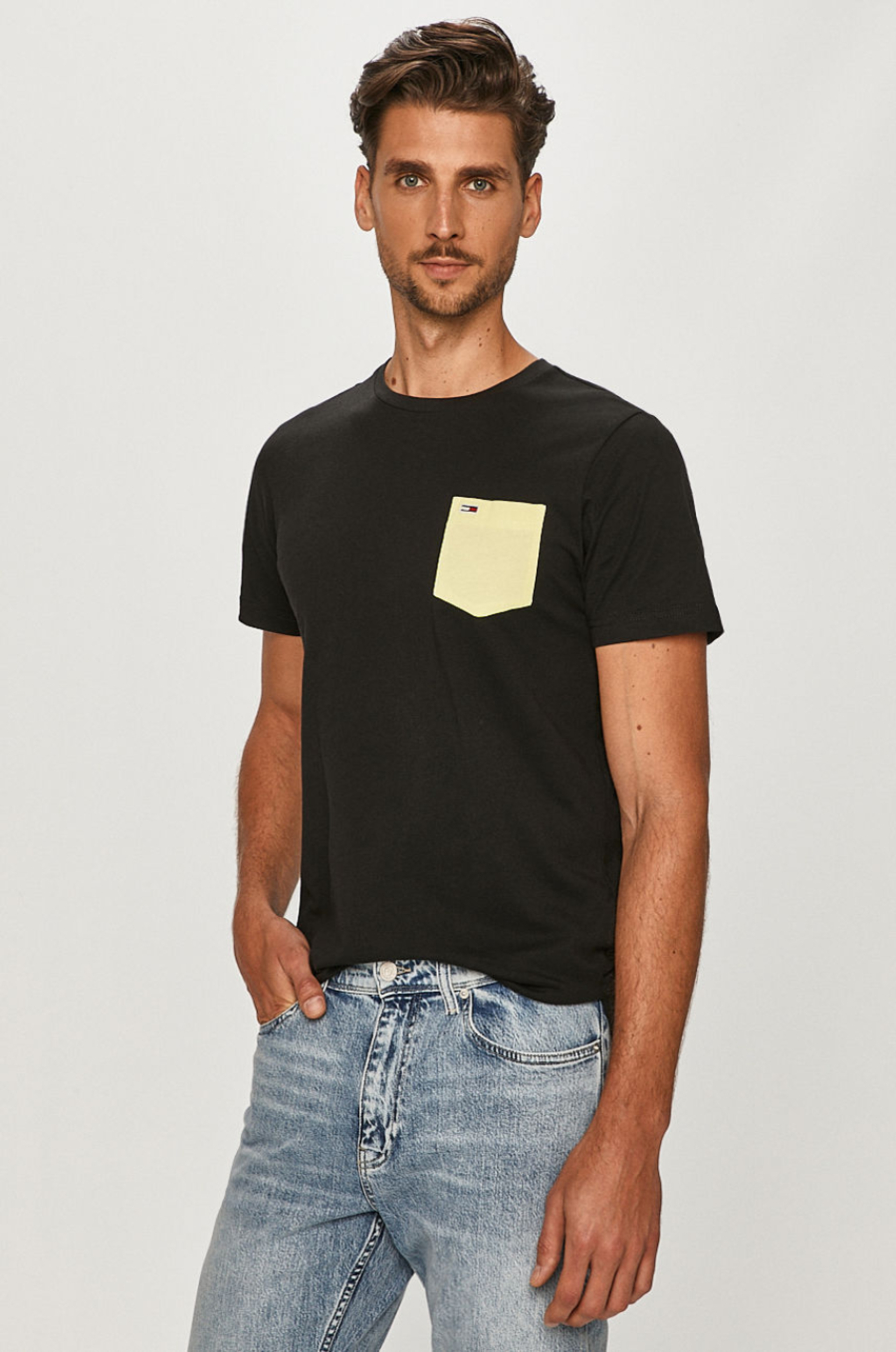 contrast pocket tee tommy hilfiger